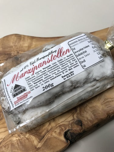 6730-Marzipanstollen